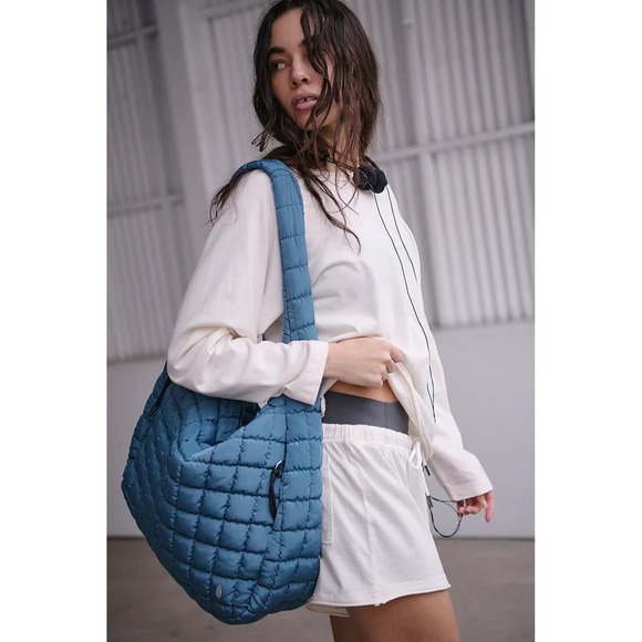 Free People FP Movement Quilted Carryall Shoulder Bag Skyline Blue Gym Tote - Picture 6 of 9